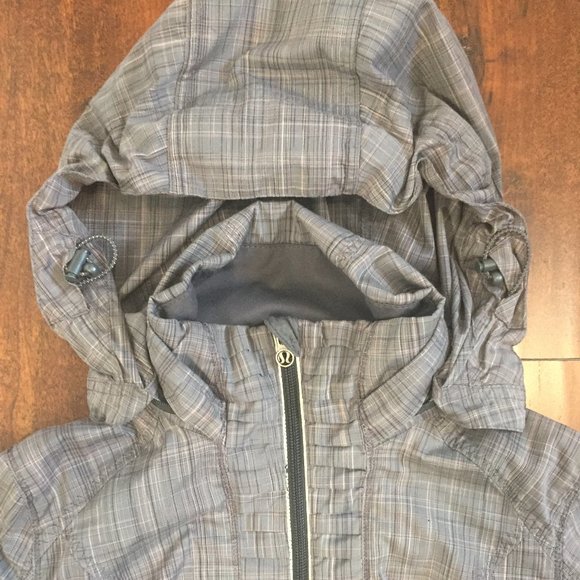 Lululemon Run: Back On Track Jacket - Picture 6 of 16